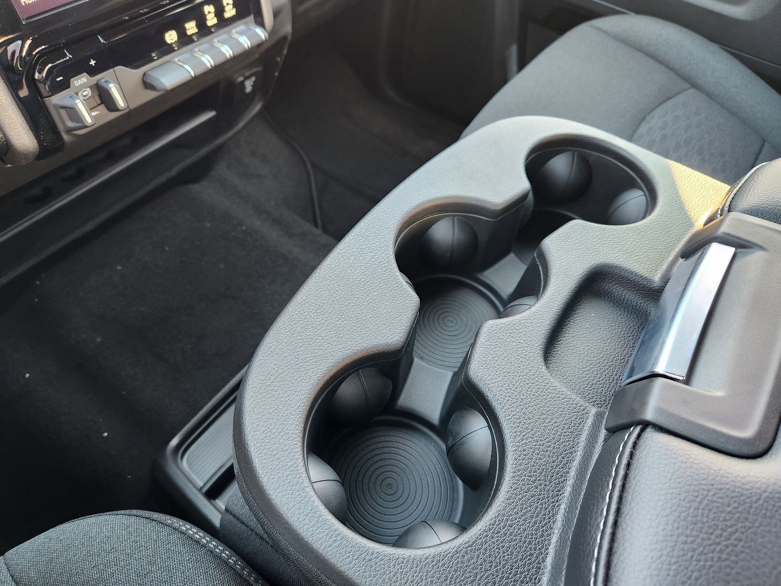 New 2026 Diamond Black Crystal Pearlcoat Ram TRADESMAN CREW CAB 4X4 6