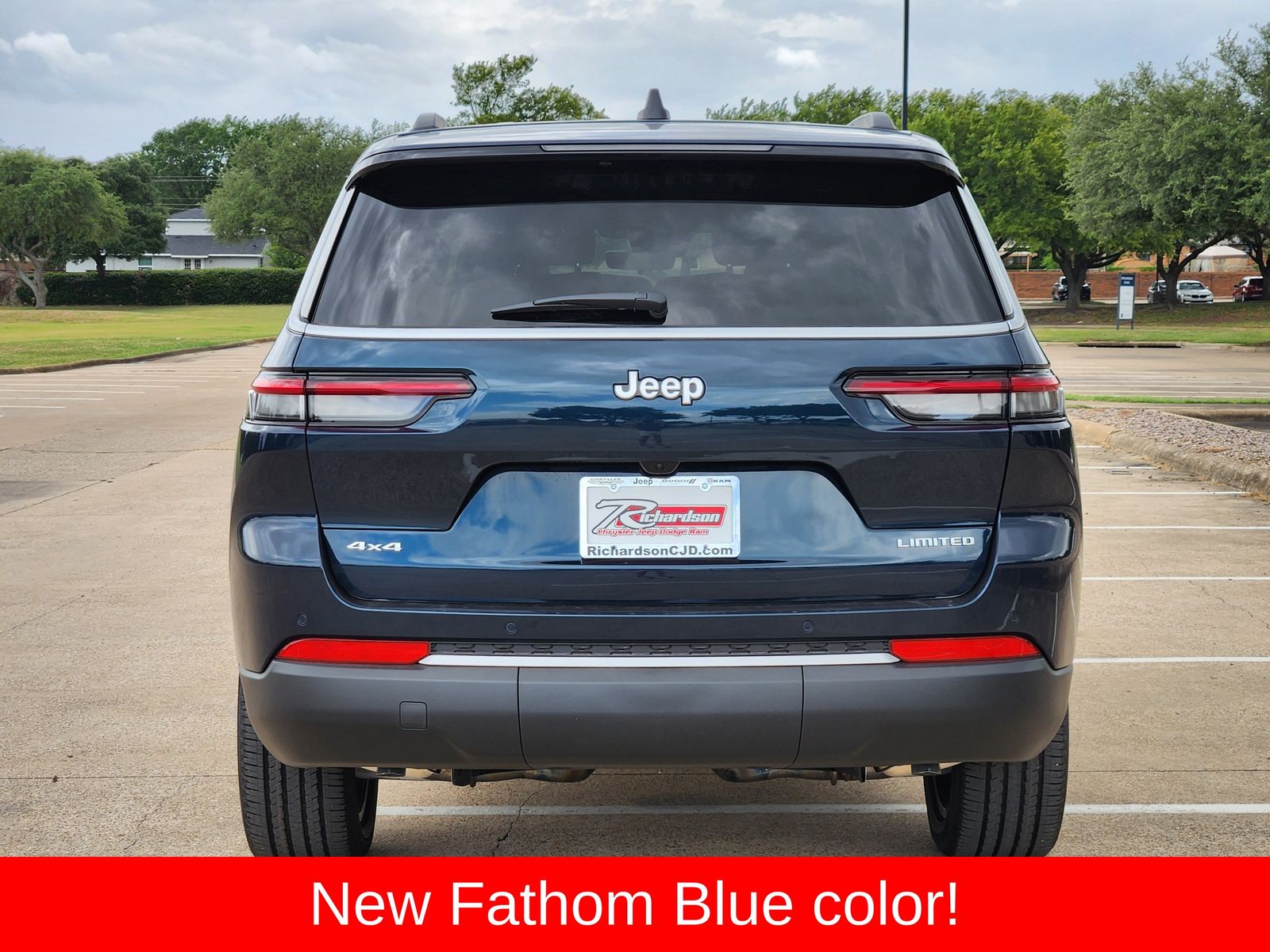 New 2026 Fathom Blue Pearlcoat Jeep L LIMITED 4X4 image 5