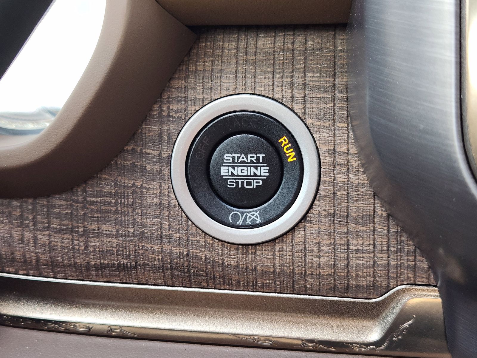 Used 2022 Diamond Black Crystal Pearlcoat Ram Longhorn image 33