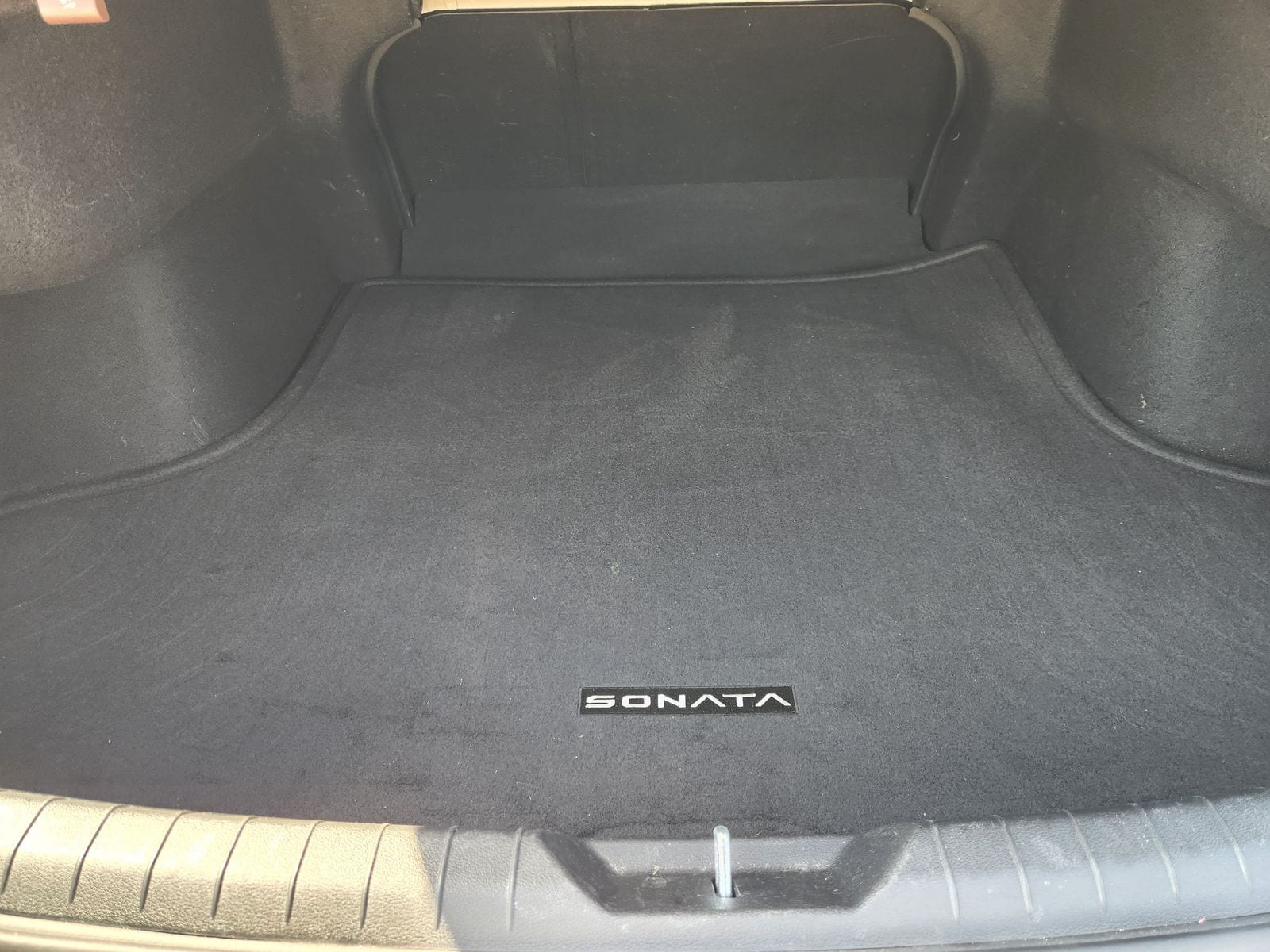 Used 2025 Serenity White Hyundai SEL image 41