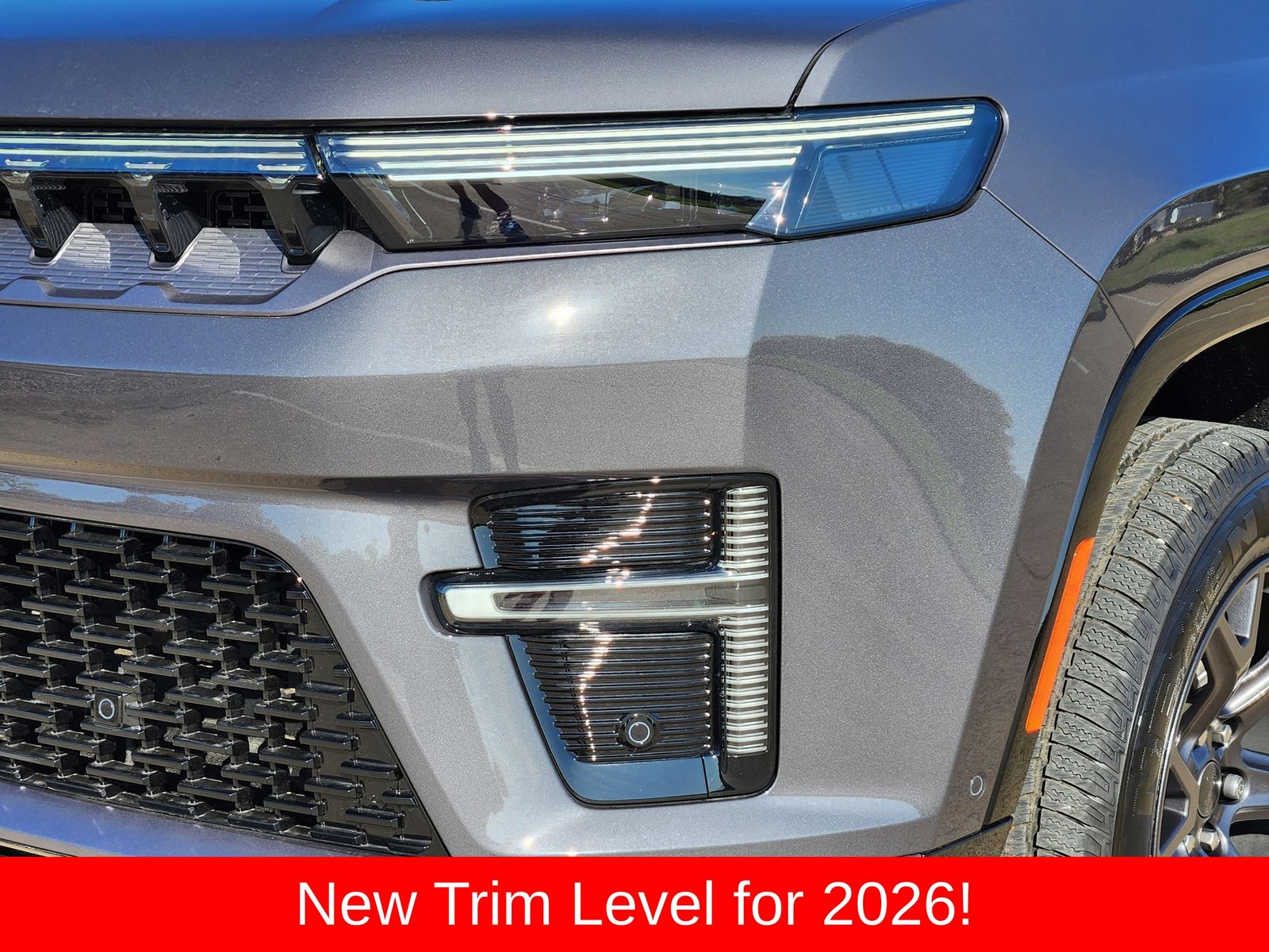 New 2026 Baltic Gray Jeep LIMITED ALTITUDE 4X4 image 10