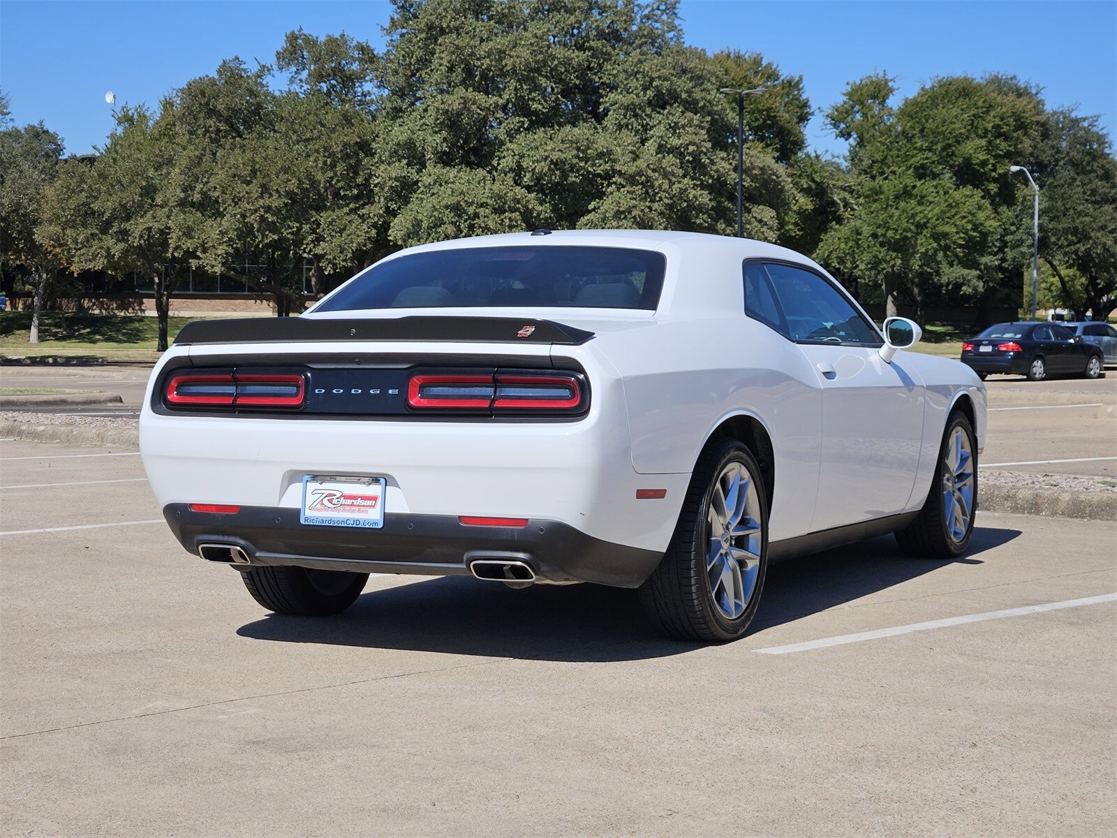 2023 Dodge Challenger GT photo 3