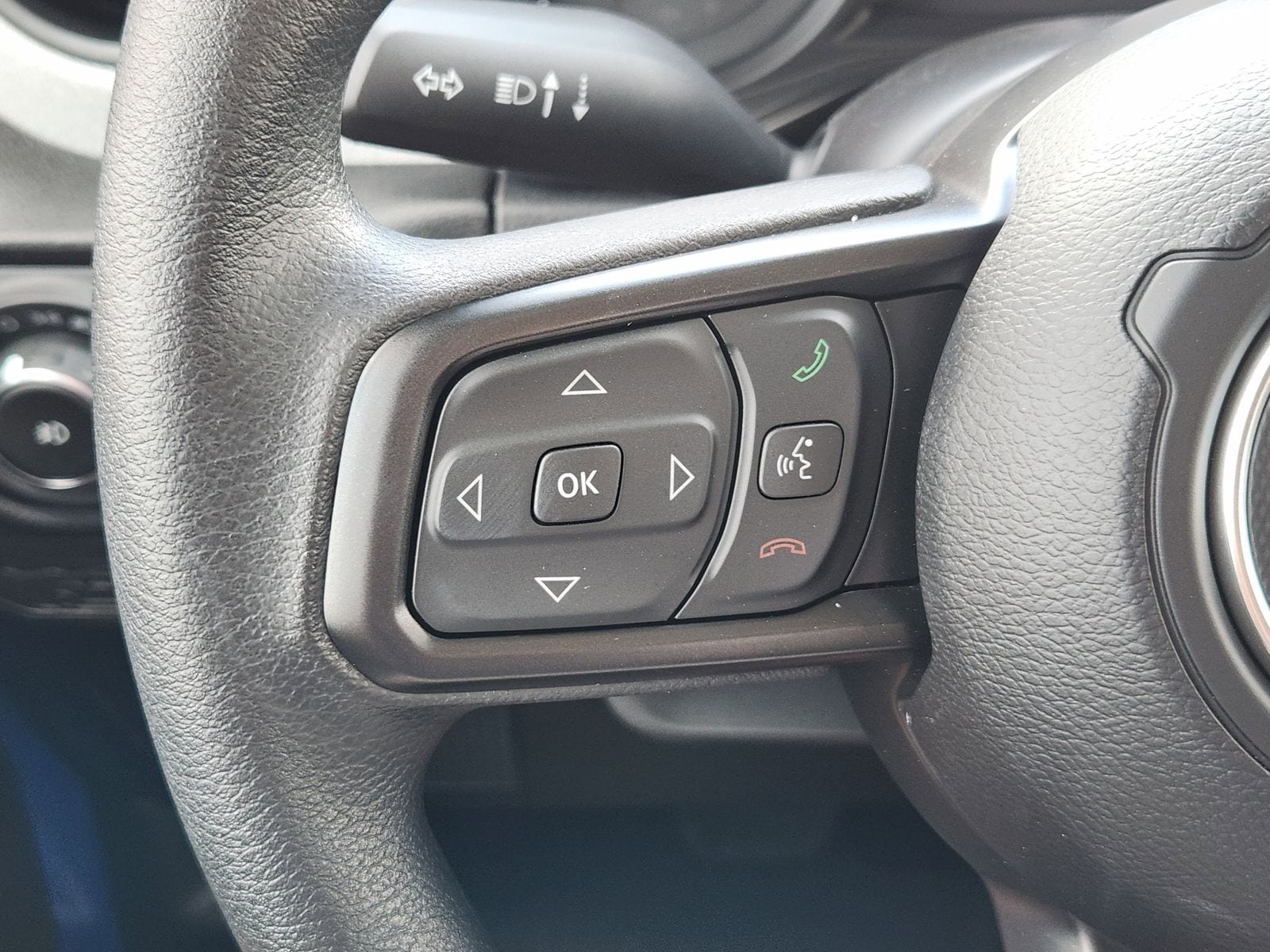 New 2026 Hydro Blue Pearlcoat Jeep 4-DOOR SPORT image 35