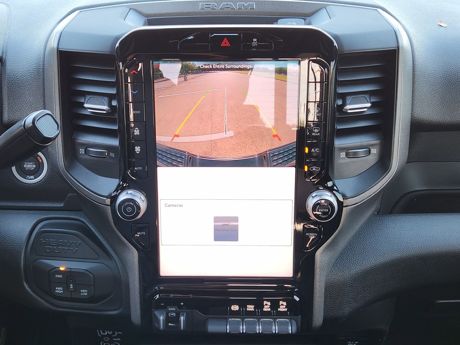 New 2026 Diamond Black Crystal Pearlcoat Ram TRADESMAN CREW CAB 4X4 6