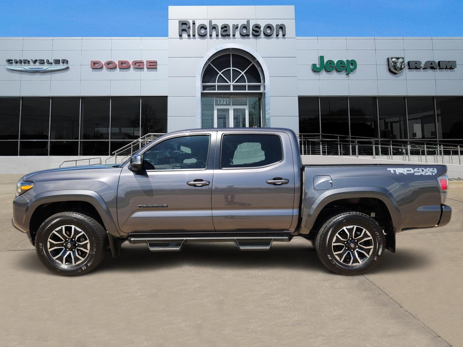 Used 2023 Magnetic Gray Toyota  image 3