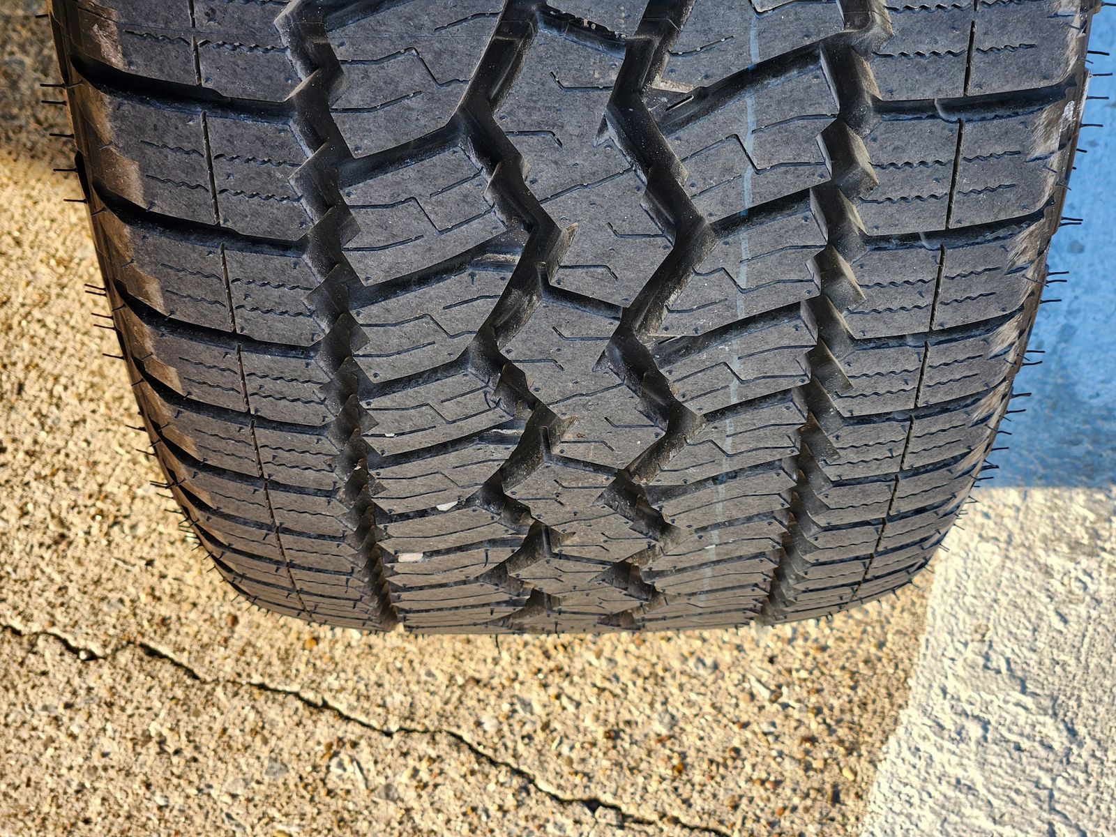 New 2026 Ivory White Tri-Coat Pearlcoat Ram TUNGSTEN CREW CAB 4X4 image 11