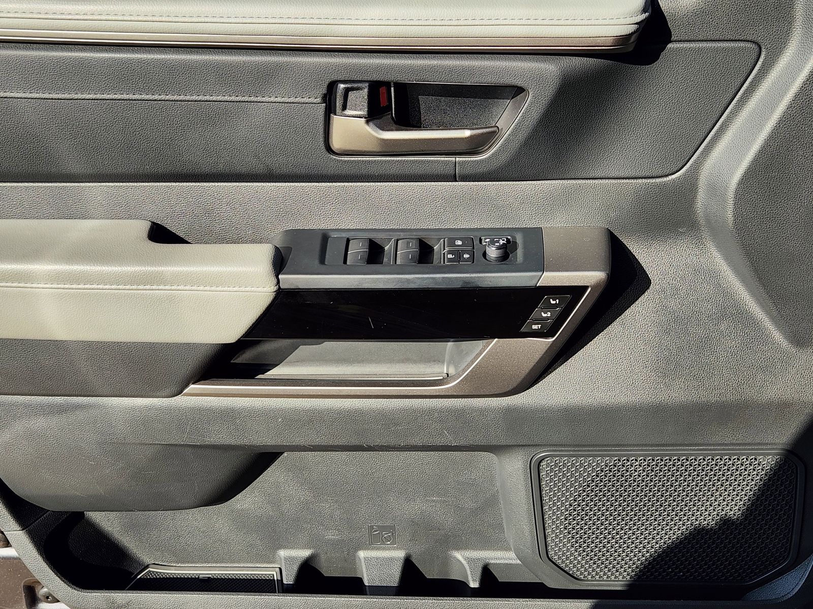 Used 2024 Lunar Rock Toyota Limited image 33