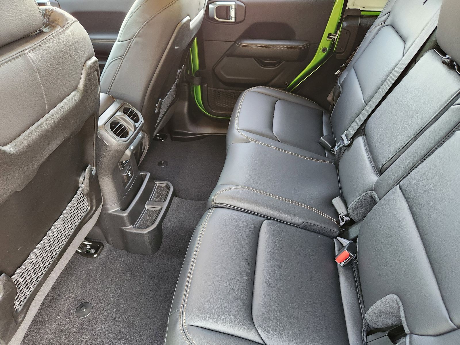 New 2026 Mojito Jeep 4-DOOR SAHARA image 39