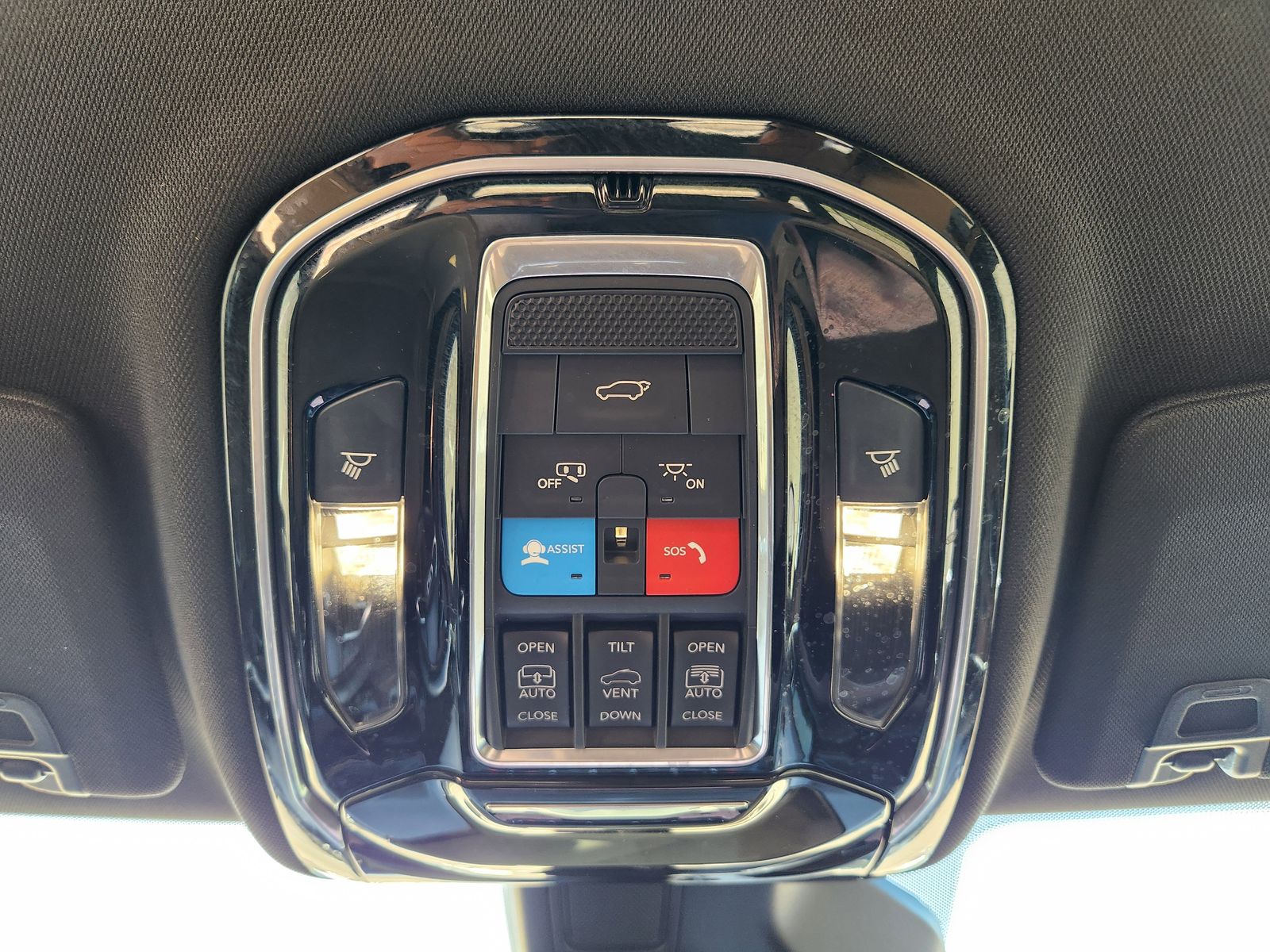 Certified Used 2023 Rocky Mountain Pearlcoat Jeep Summit image 36