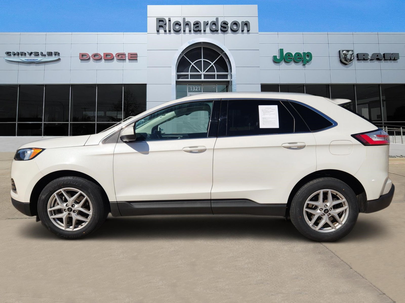 Used 2023 Ford Edge SEL SUV