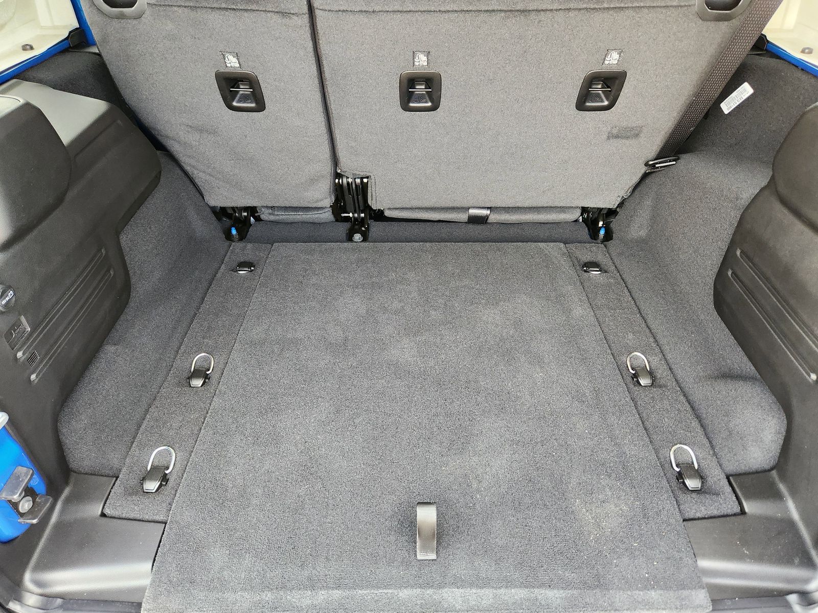 New 2026 Hydro Blue Pearlcoat Jeep 4-DOOR SPORT image 40