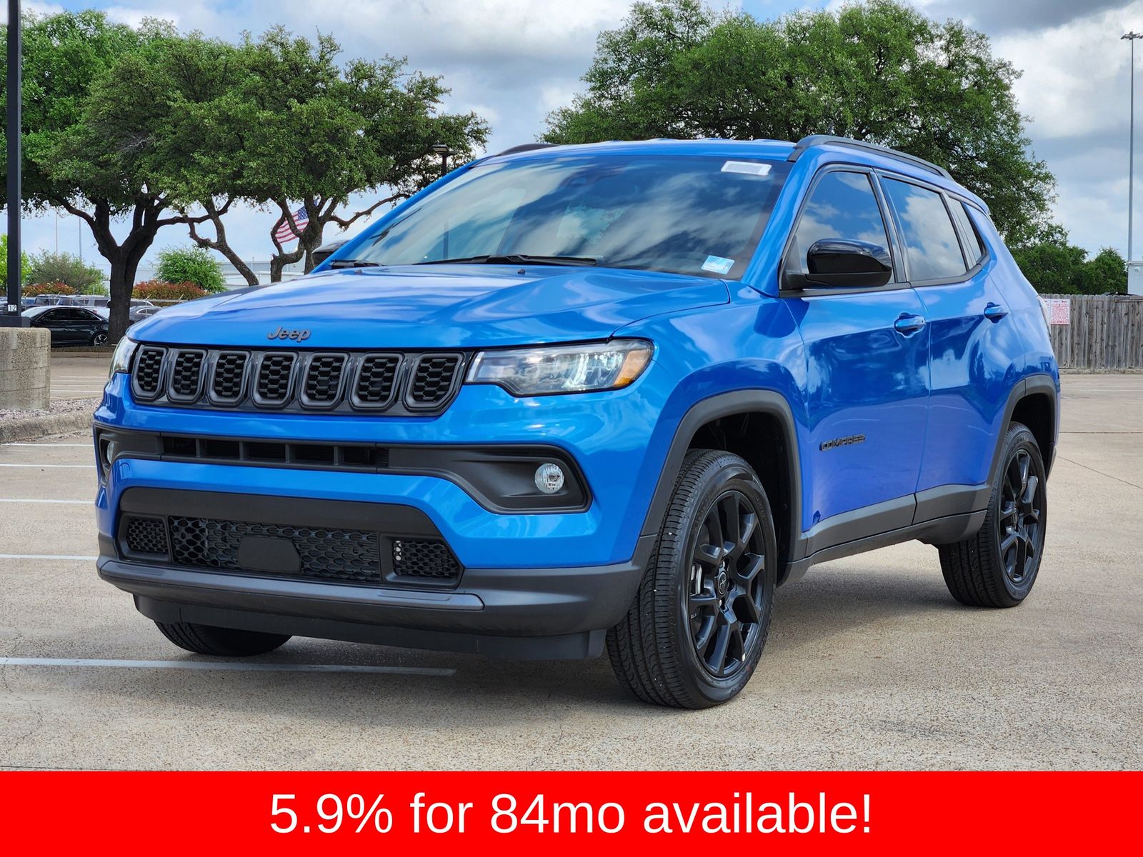 New 2026 Hydro Blue Pearlcoat Jeep LATITUDE ALTITUDE 4X4 image 2