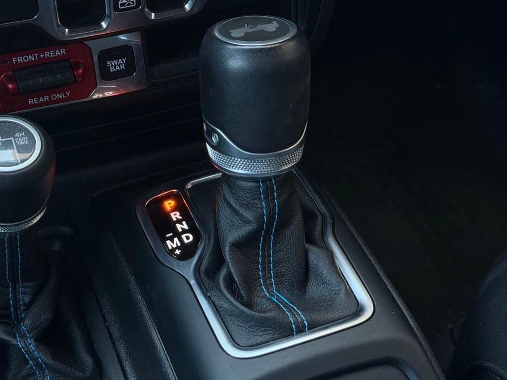 Used 2022 Granite Crystal Jeep Rubicon image 15