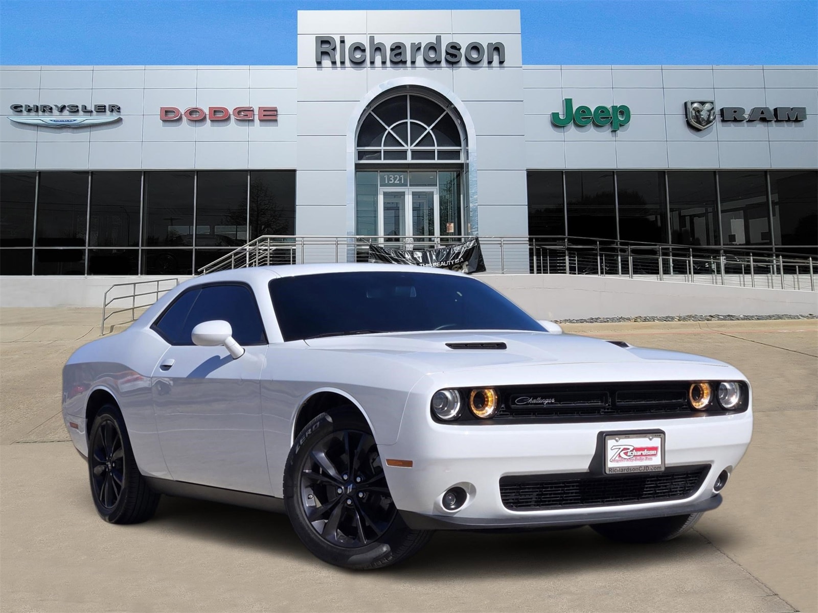 2023 Dodge Challenger SXT