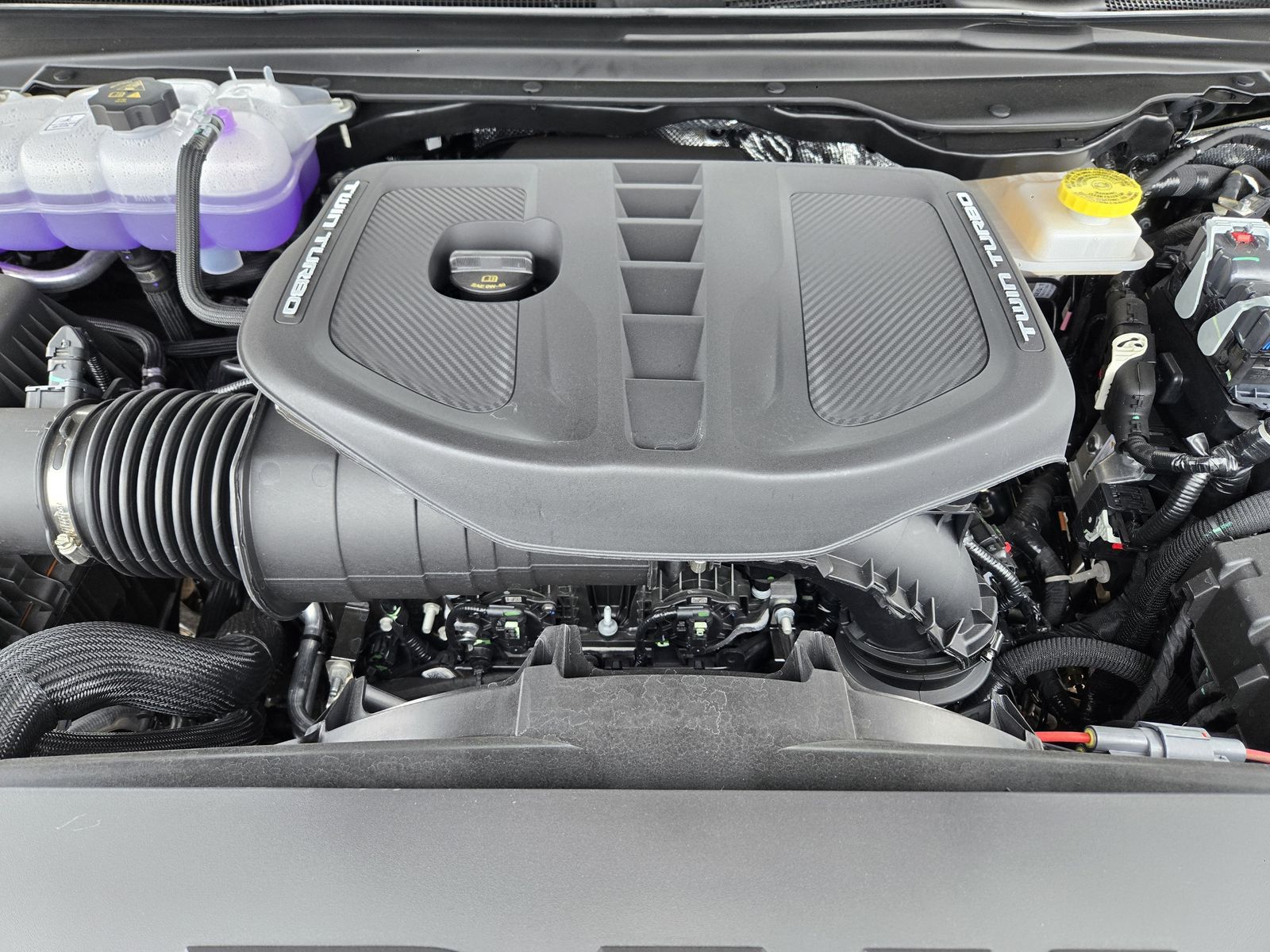 New 2026 Diamond Black Crystal Pearlcoat Ram TUNGSTEN CREW CAB 4X4 image 33