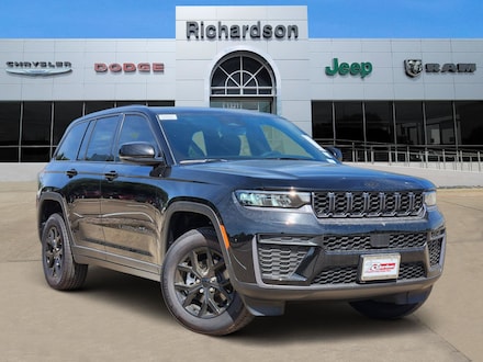 2026 Jeep Grand Cherokee LAREDO ALTITUDE 4X2 Sport Utility