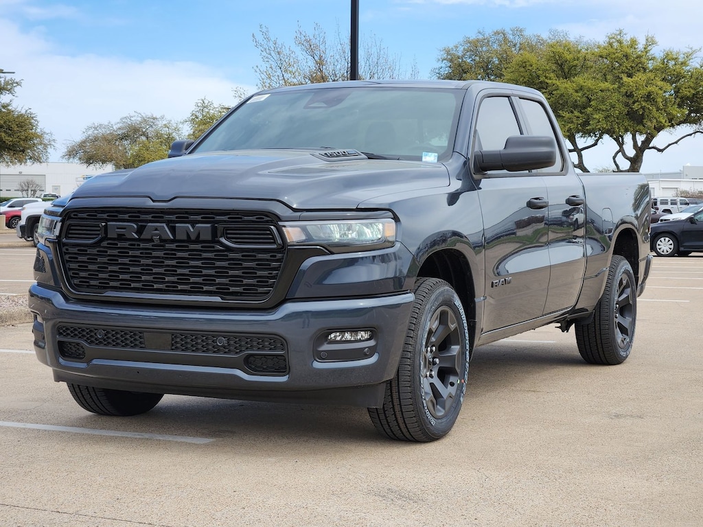New 2026 Ram 1500 EXPRESS QUAD CAB 4X4 6'4 BOX Pickup