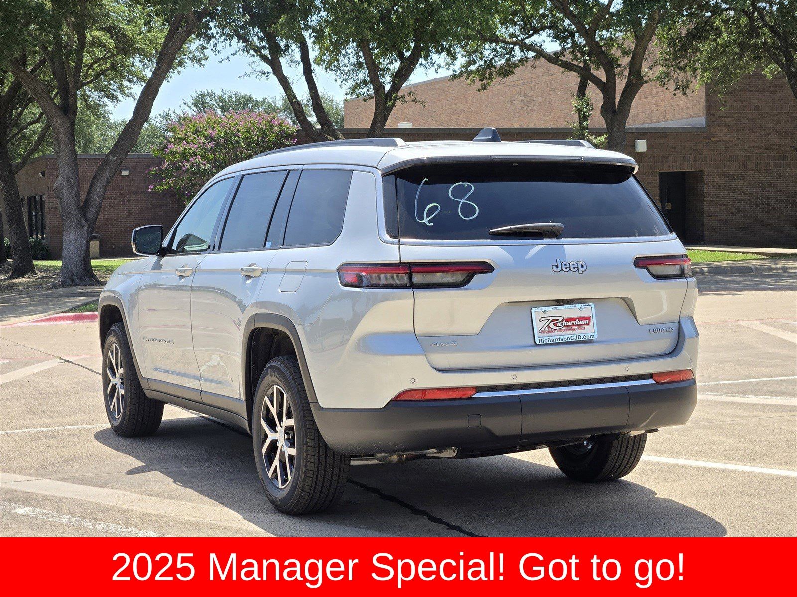 New 2025 Silver Zynith Jeep L LIMITED 4X4 image 4