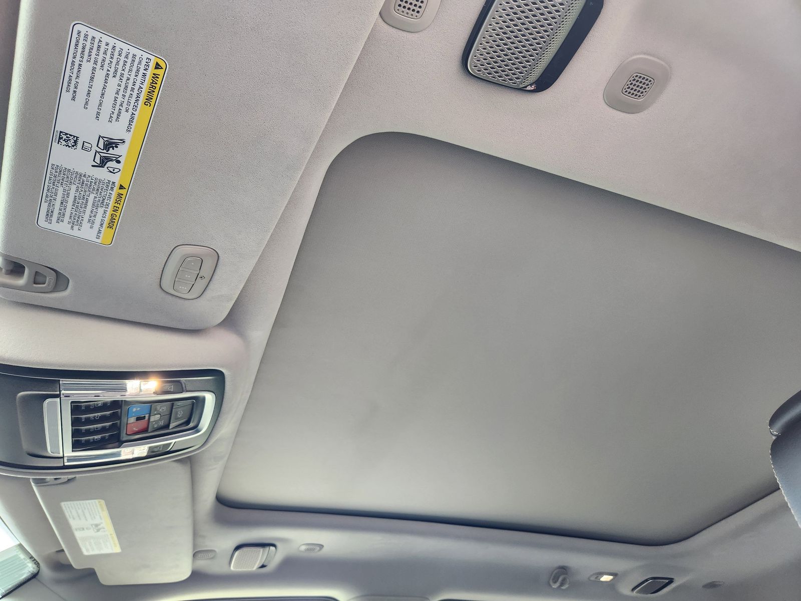 New 2026 Diamond Black Crystal Pearlcoat Ram TUNGSTEN CREW CAB 4X4 image 37