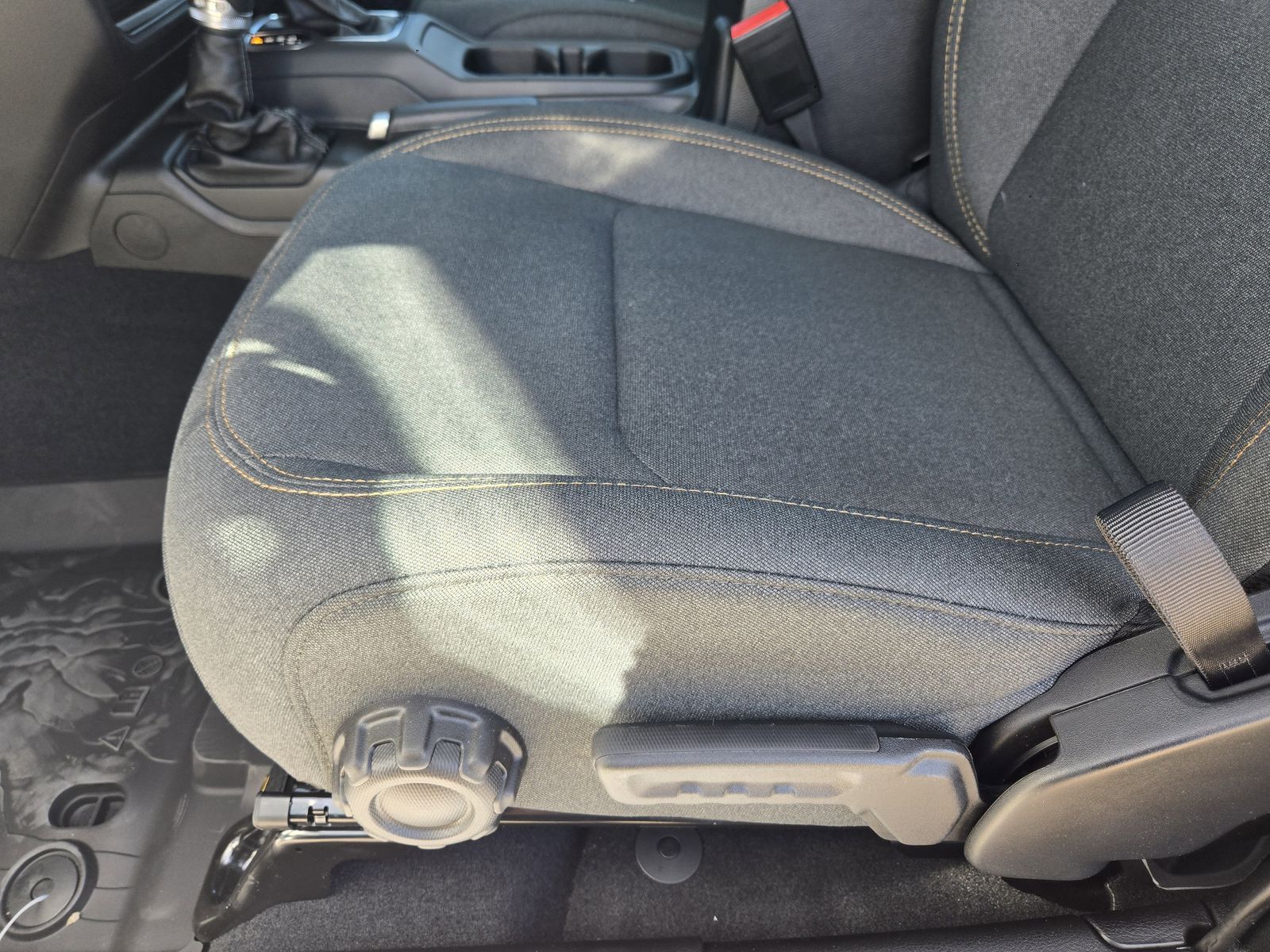 New 2026 Bright White Jeep 2-DOOR SPORT image 25