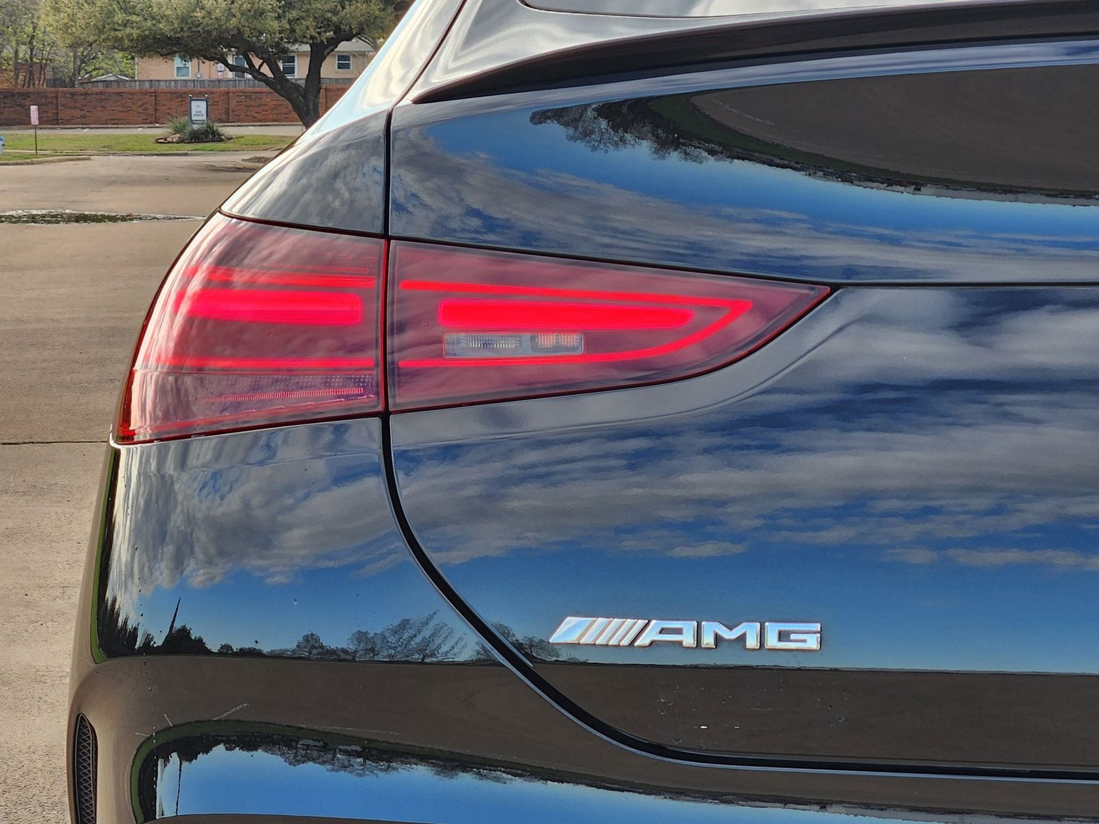 Used 2024 Black Mercedes-Benz 4MATIC® image 15