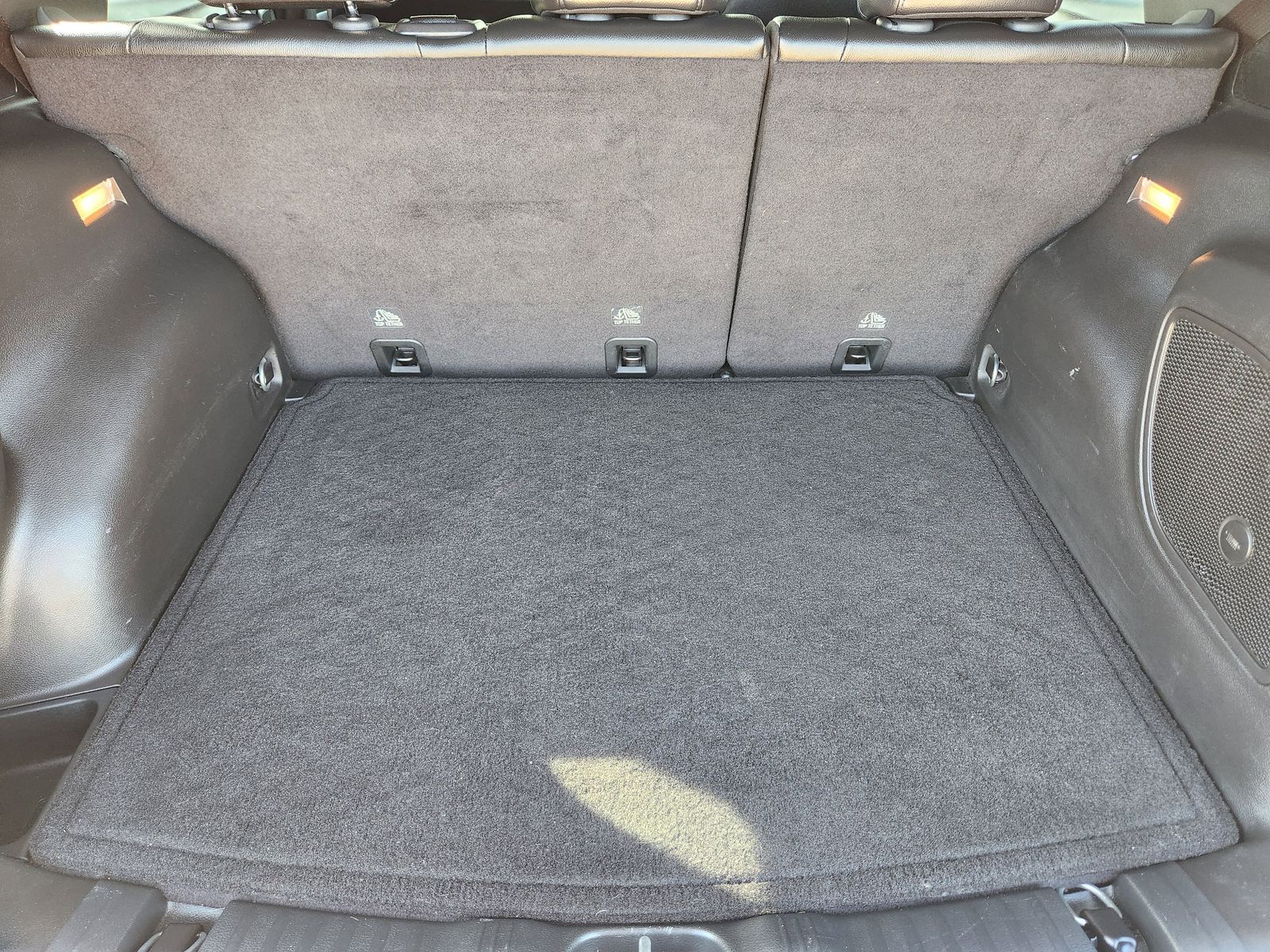 Used 2024 Bright White Jeep Latitude Lux image 42