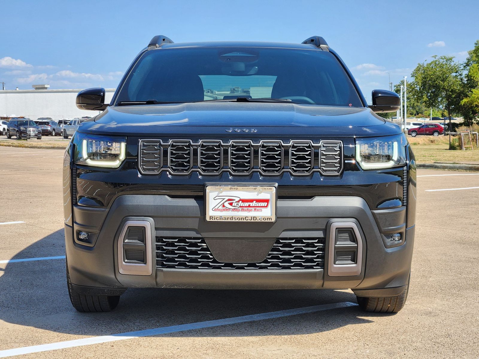 New 2026 Diamond Black Crystal Pearlcoat Jeep LIMITED 4X4 image 7