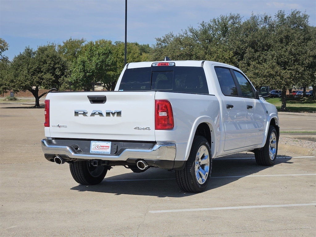 New 2026 Ram 1500 LONE STAR CREW CAB 4X4 5'7 BOX Pickup