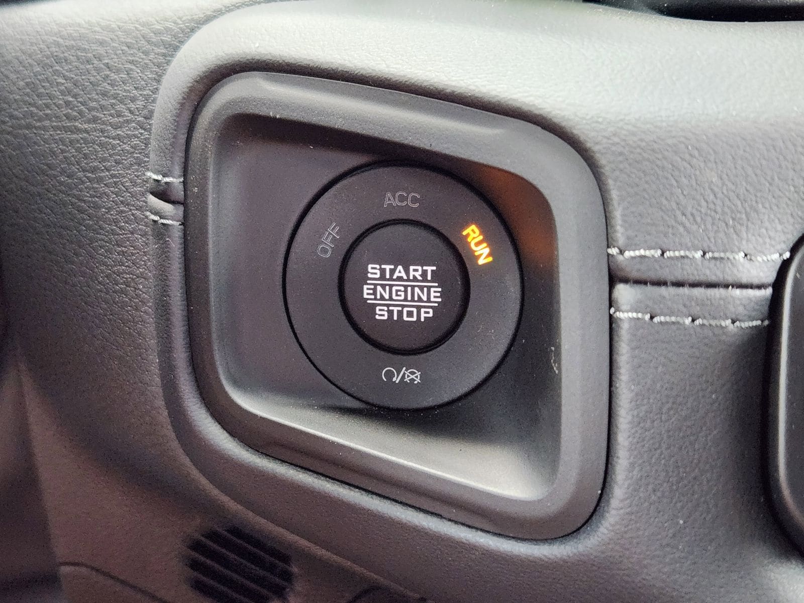 New 2026 Bright White Jeep RUBICON 4X4 image 30