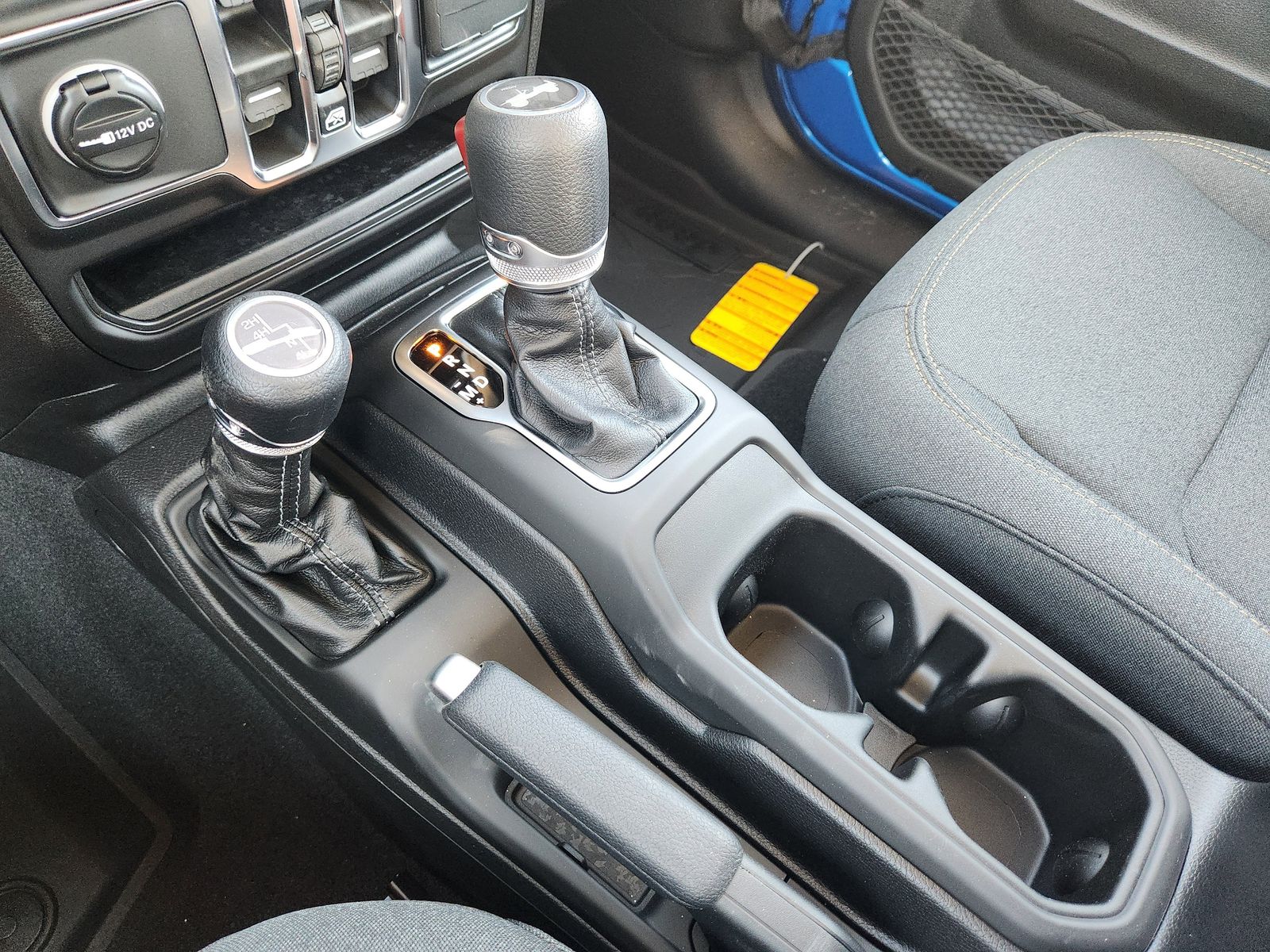 New 2026 Hydro Blue Pearlcoat Jeep 4-DOOR SPORT image 27