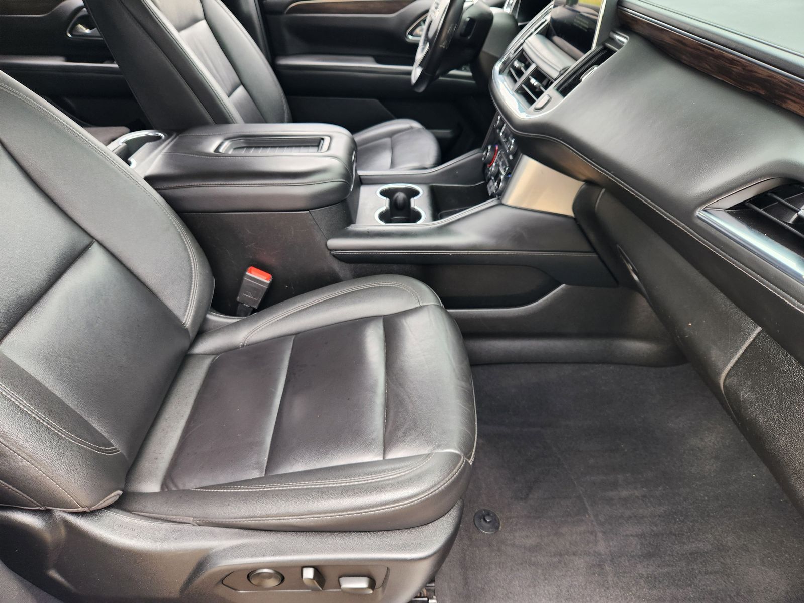 Used 2022 Summit White Chevrolet LT image 21