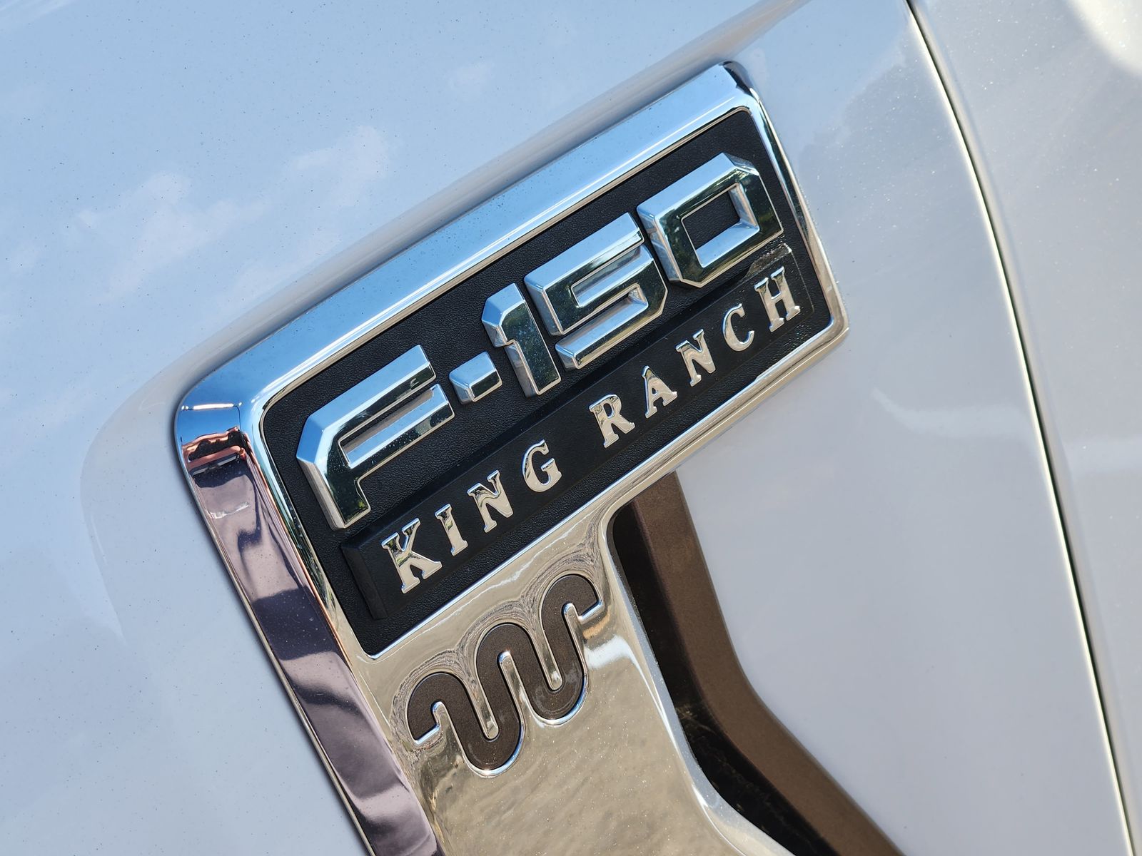 Used 2022 Brown Ford  image 18