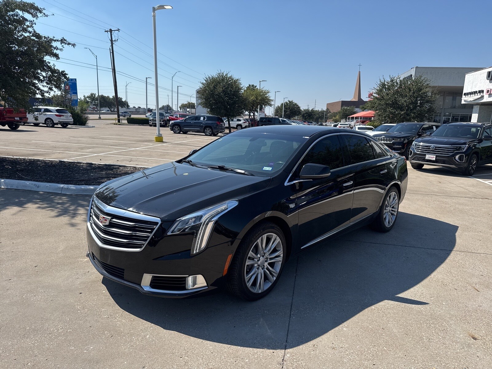 2019 Cadillac XTS Luxury photo 2