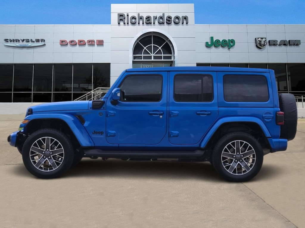 Used 2022 Jeep Wrangler Unlimited 4xe Sahara SUV