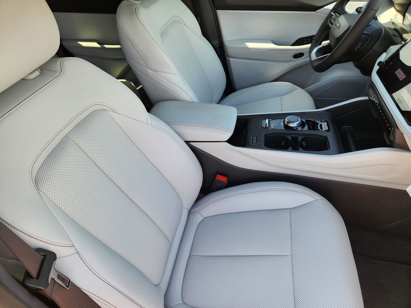 New 2026 Red Hot Pearlcoat Jeep LIMITED 4X4 image 24