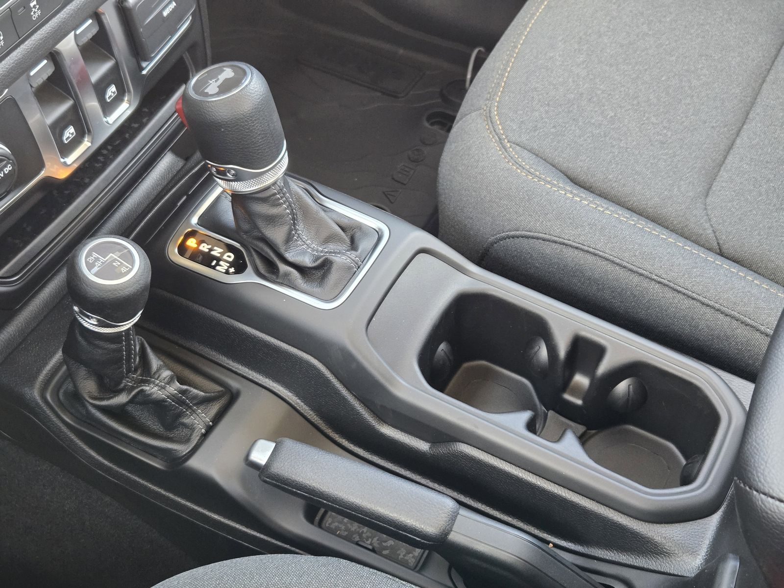 New 2026 Bright White Jeep 2-DOOR SPORT image 21