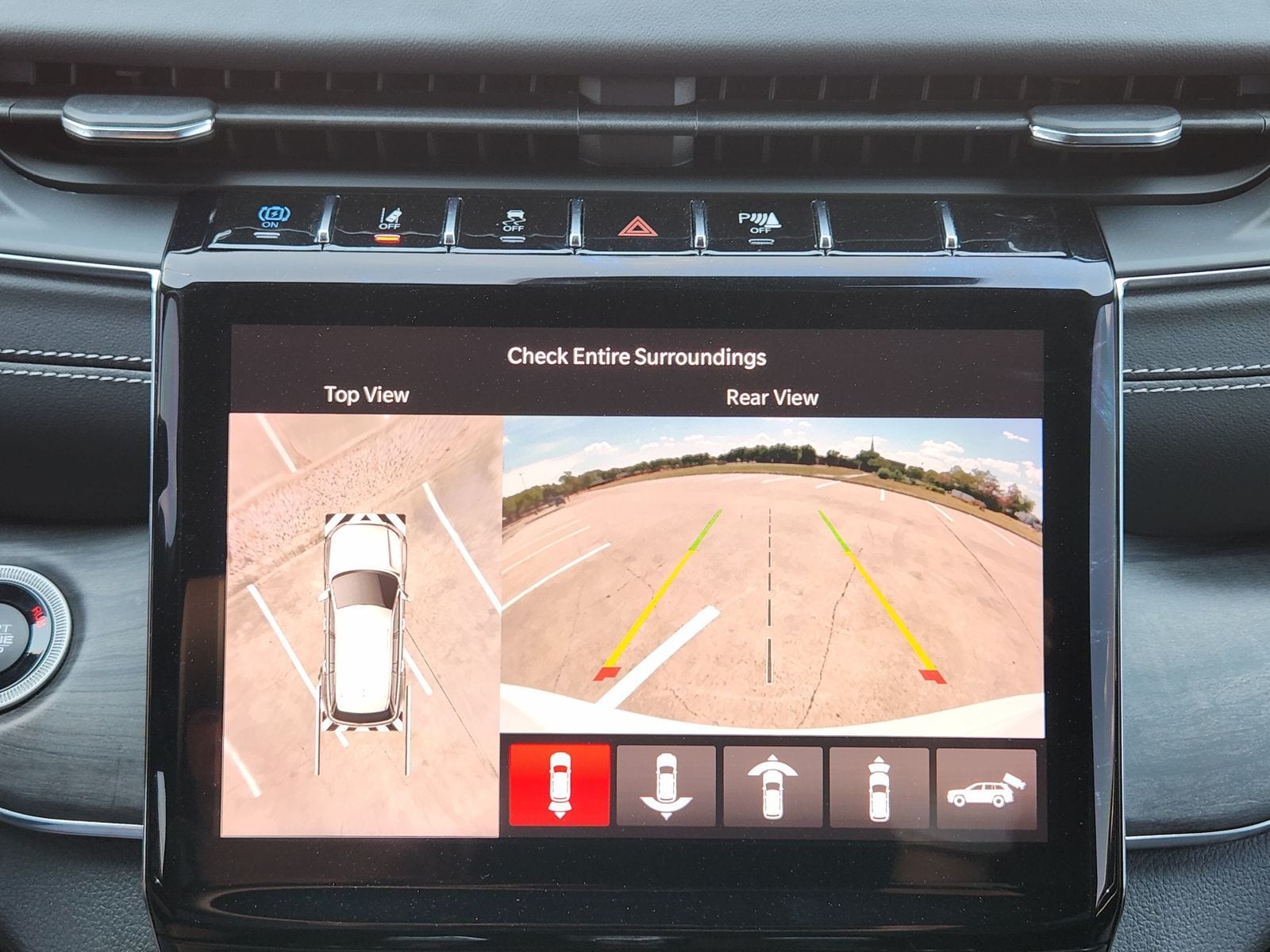 Used 2022 Bright White Jeep Overland image 27