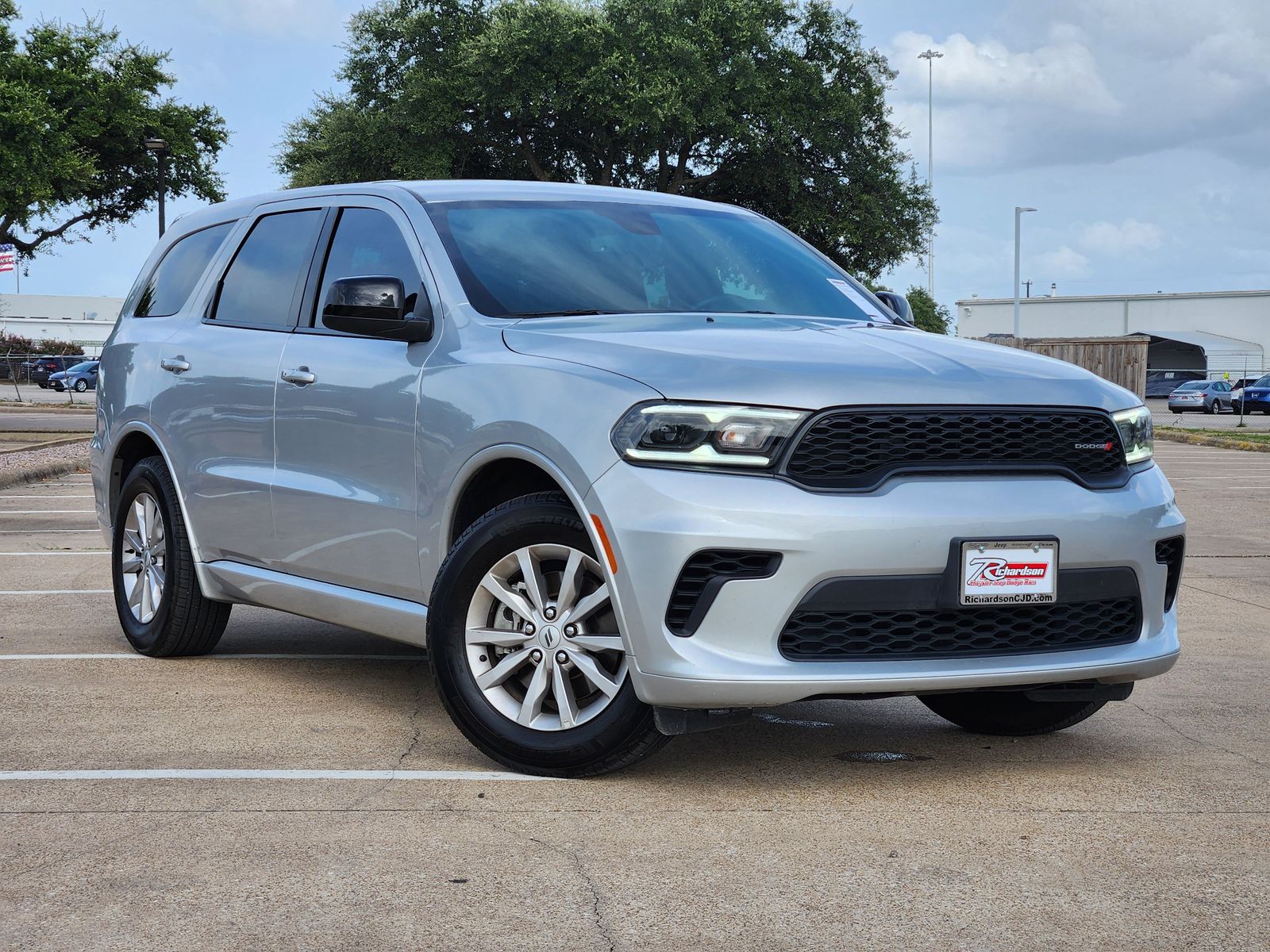Triple Nickel 2025 Dodge Durango SUV / Crossover Rear-Wheel Drive 8-Speed Automatic