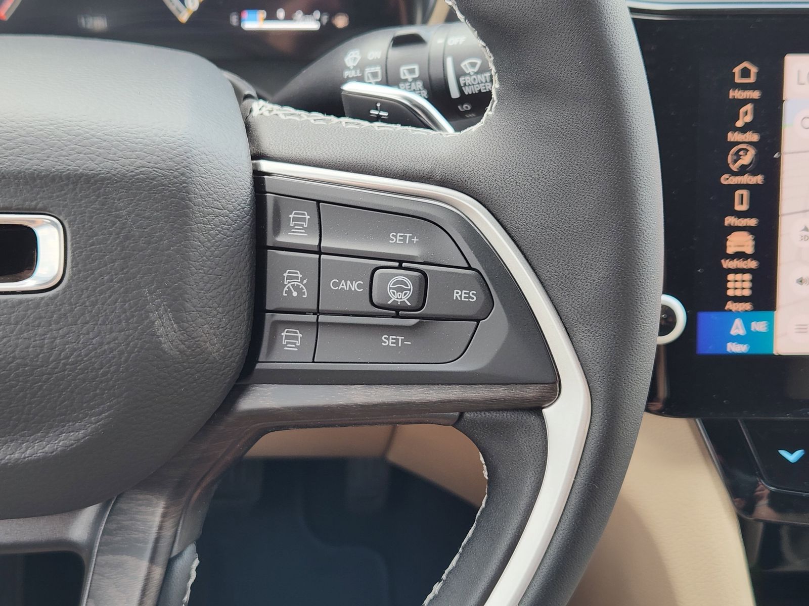 New 2026 Steel Blue Jeep L LIMITED 4X2 image 37