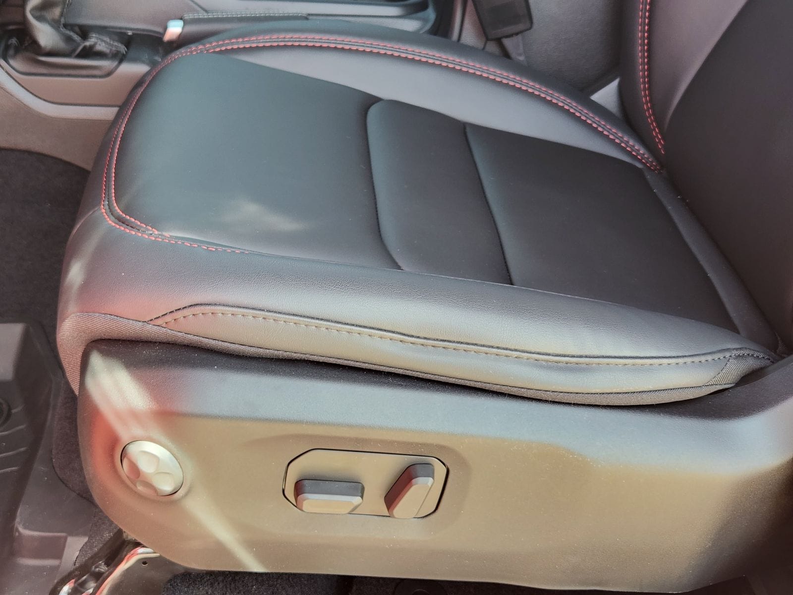 New 2026 Firecracker Red Jeep 4-DOOR RUBICON image 32