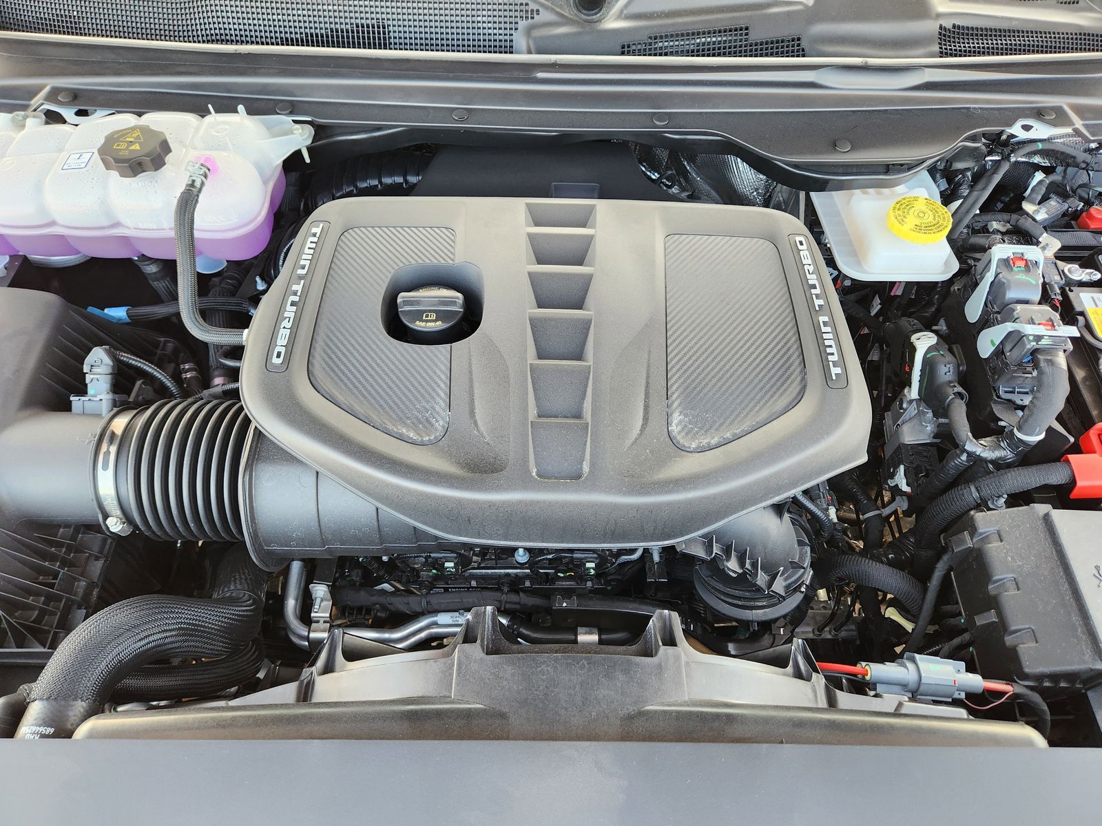 New 2026 Ivory White Tri-Coat Pearlcoat Ram TUNGSTEN CREW CAB 4X4 image 33