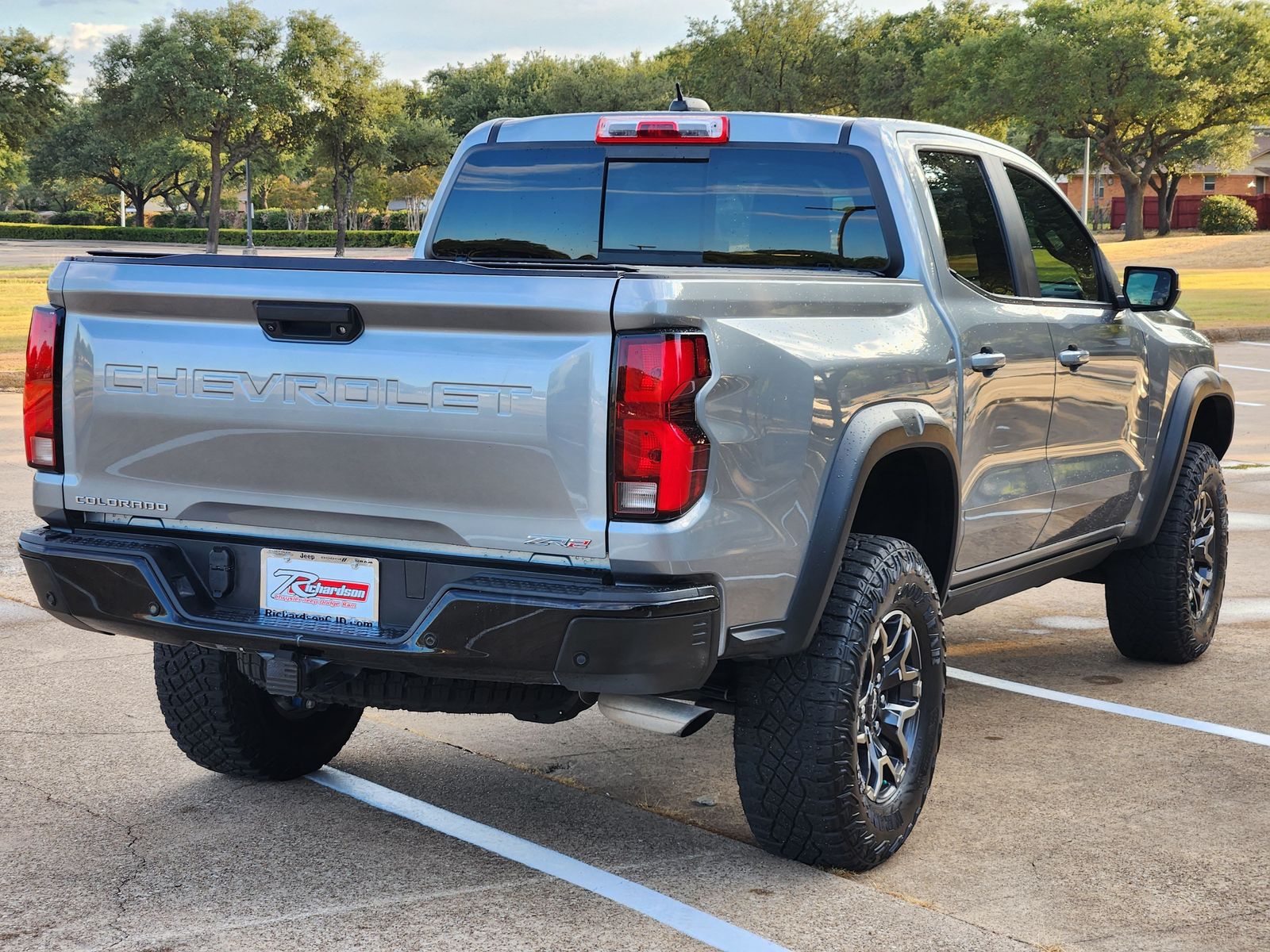 Used 2023 Sterling Gray Chevrolet ZR2 image 6