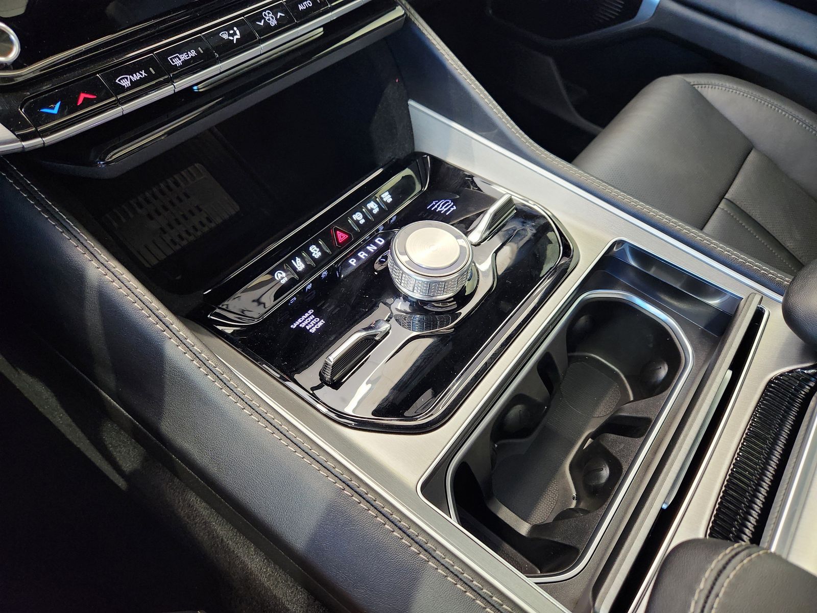 New 2026 Bright White Jeep LIMITED RESERVE 4X4 image 23