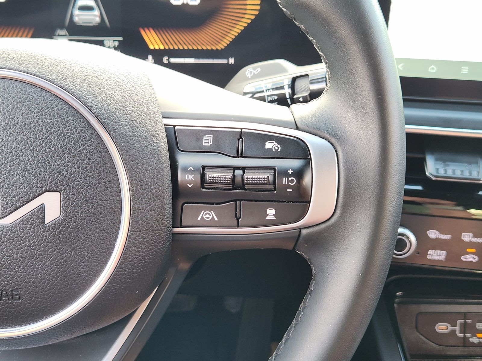 Used 2026 Aurora Black Pearl Kia GT-Line image 40