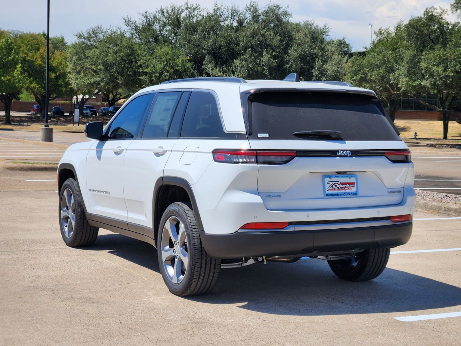 New 2026 Bright White Jeep LIMITED 4X4 image 4