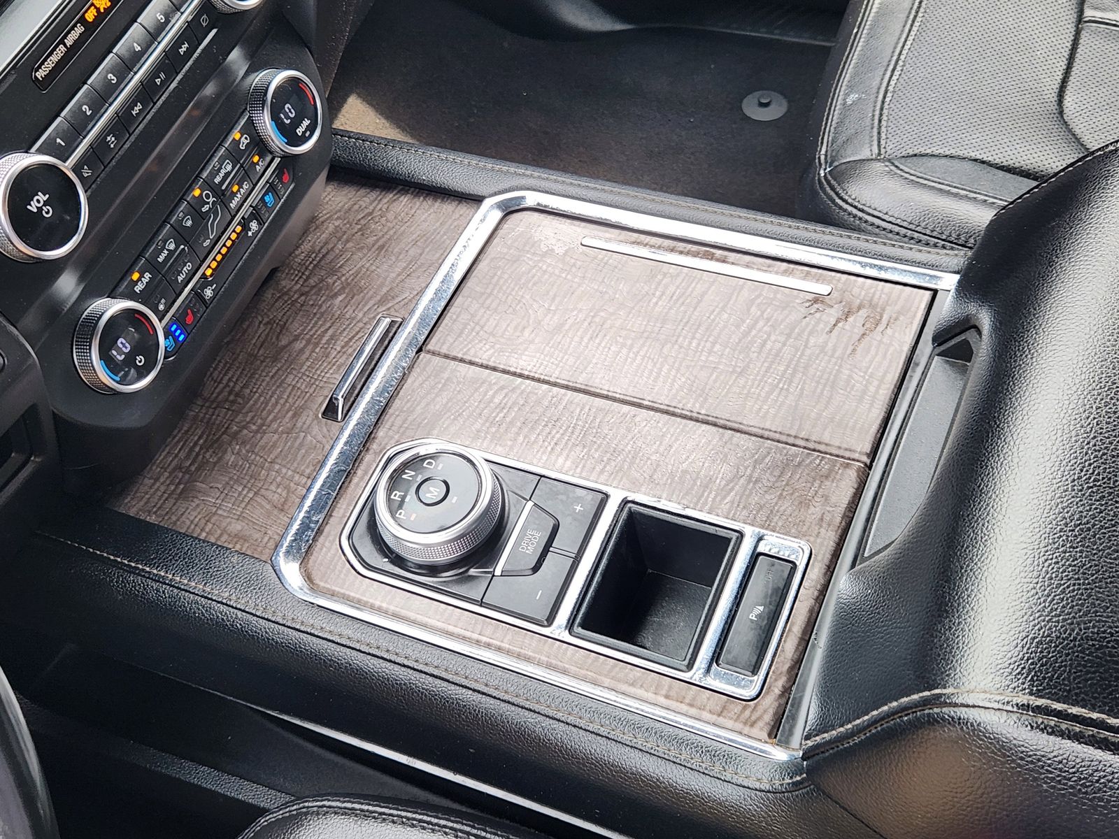 Used 2020 Magnetic Ford Limited image 26