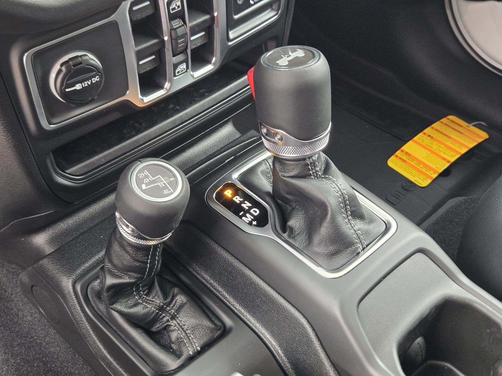 New 2026 Bright White Jeep 4-DOOR SAHARA image 20