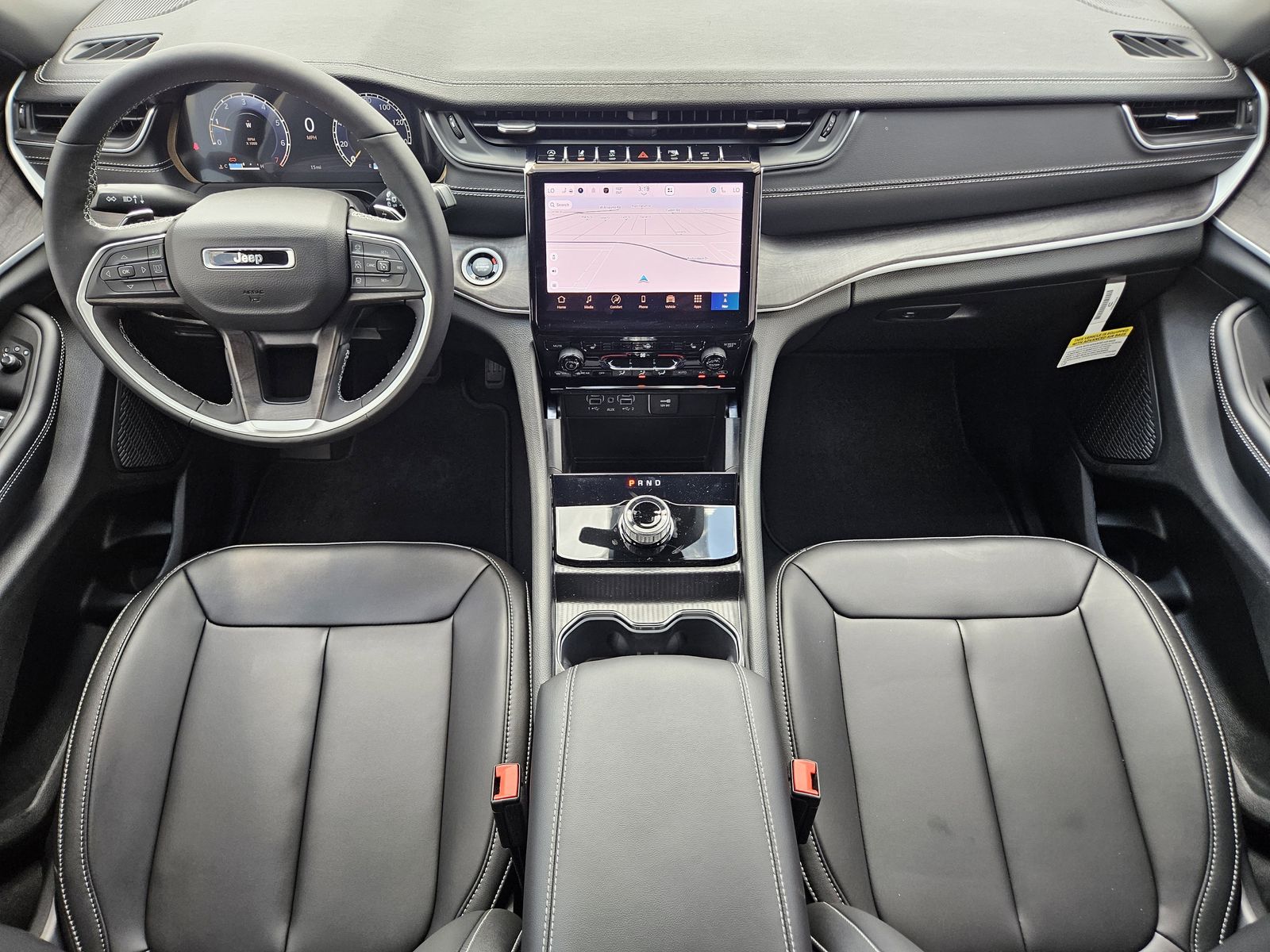 New 2025 Bright White Jeep L LIMITED 4X2 image 27