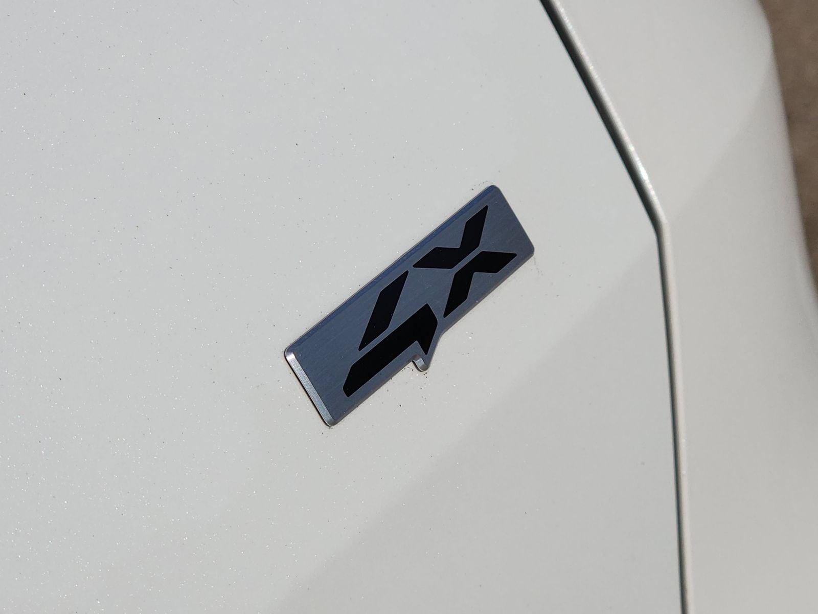 Used 2024 Snow White Pearl Kia LX image 19