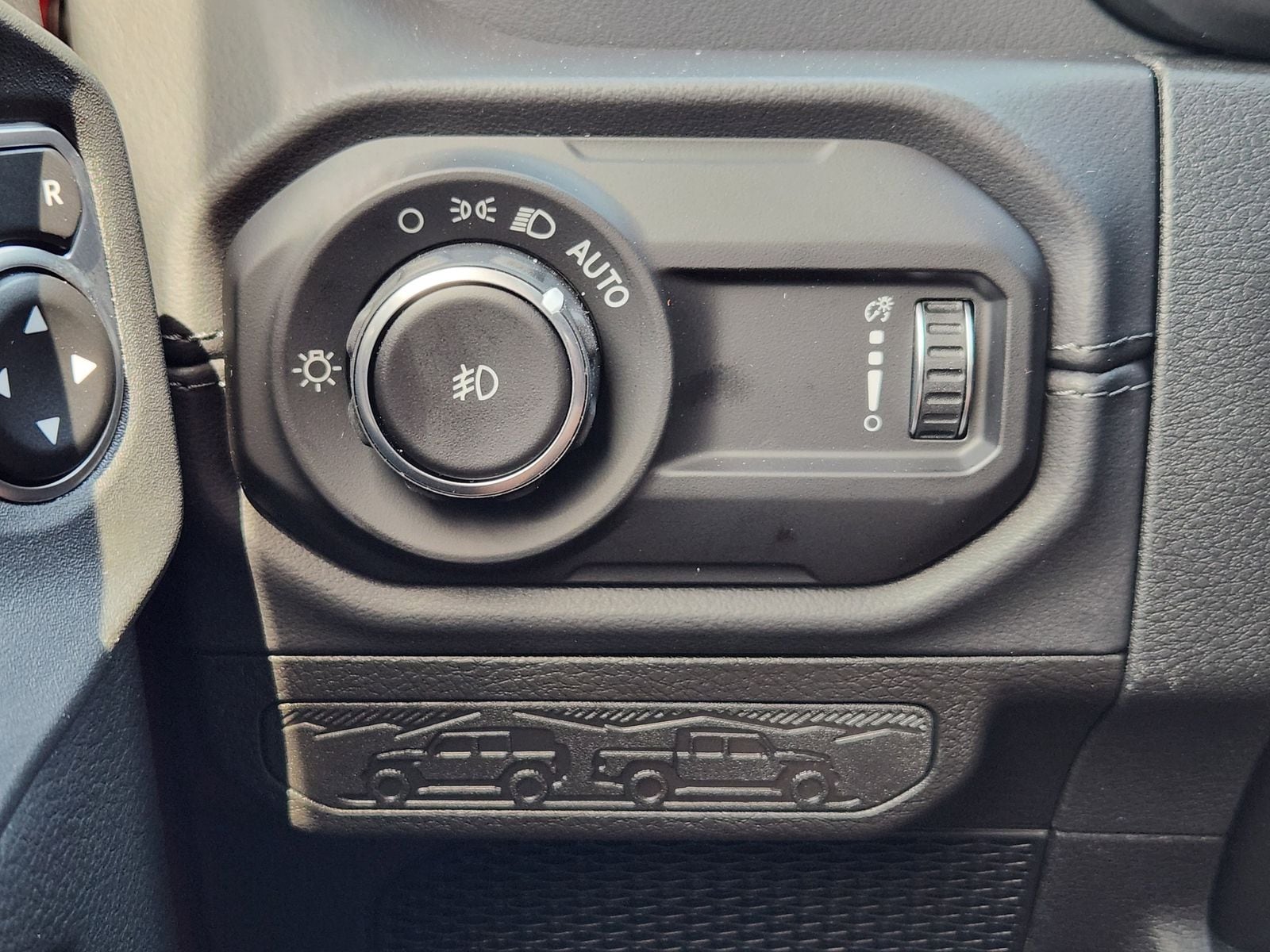 New 2026 Firecracker Red Jeep 4-DOOR SAHARA image 31